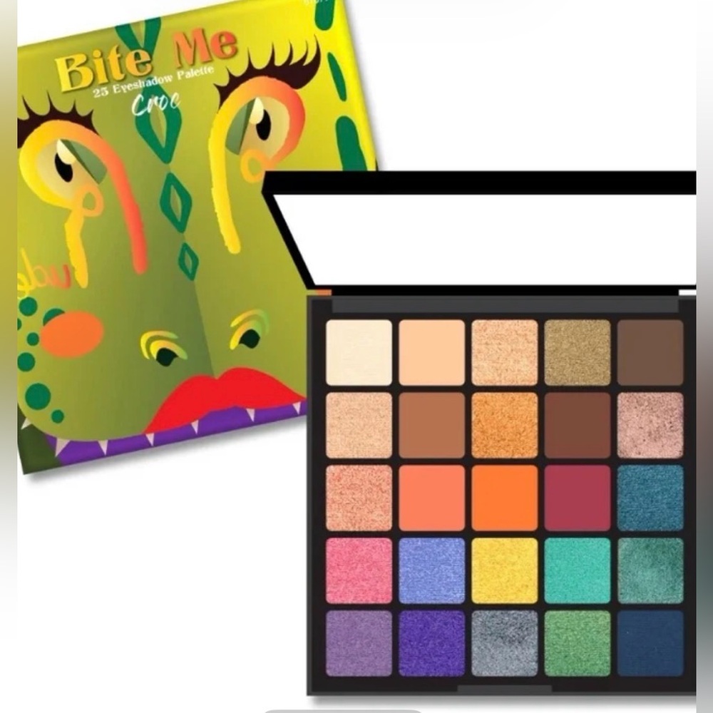 25-Color Eyeshadow Palette — Vibrant Pink & Gold Shades